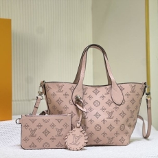 Louis Vuitton Shopping Bags